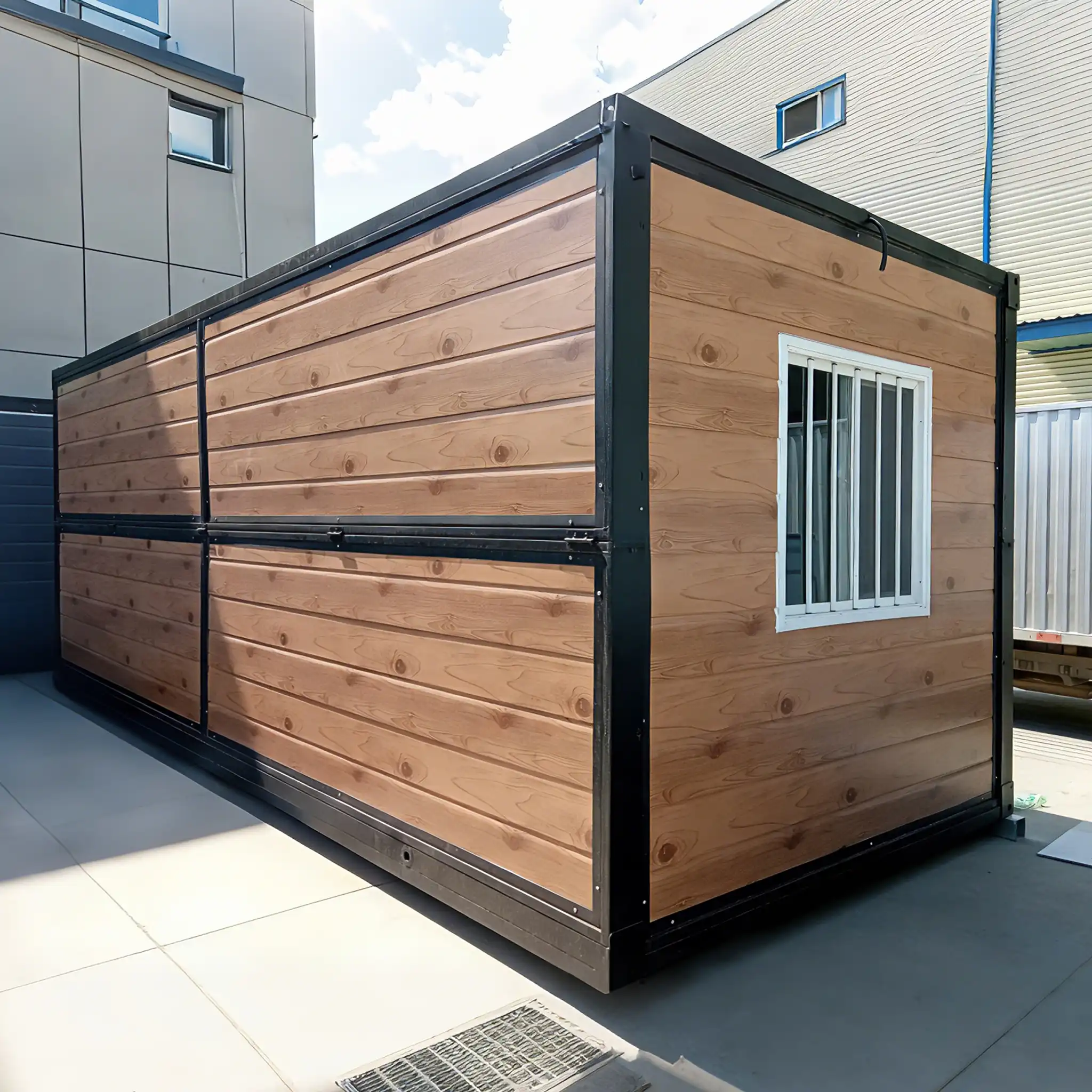 Premium Tropical Workspace: 100 Units to Guadeloupe